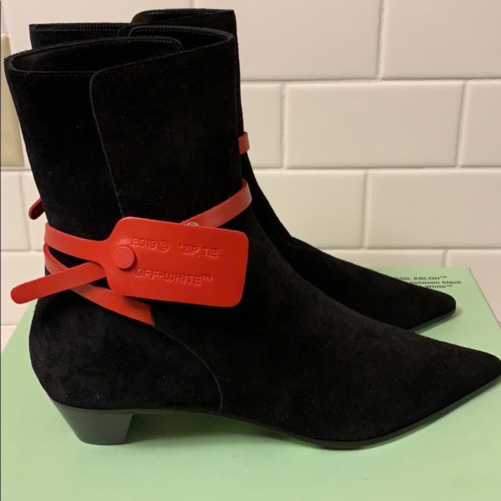 NIB Off-White Jodphur Bootie
